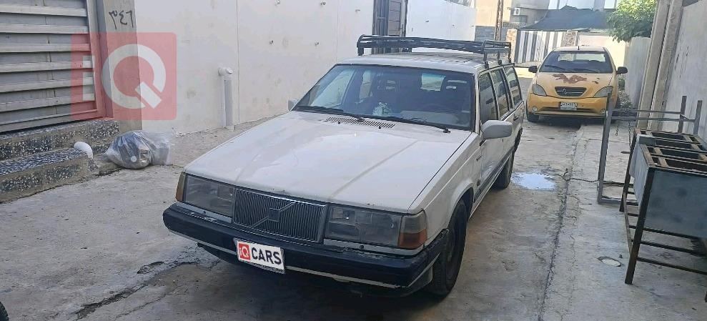 فولفو 740